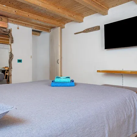 Nyaraló Luca House *